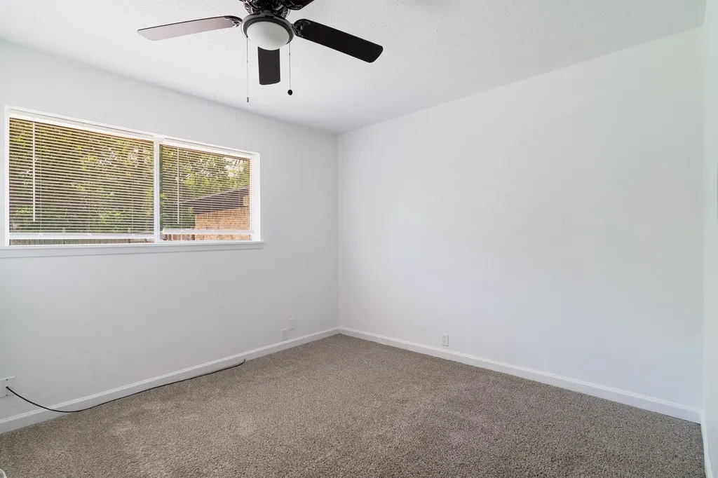 3545 W Houston Street Paris TX 75460