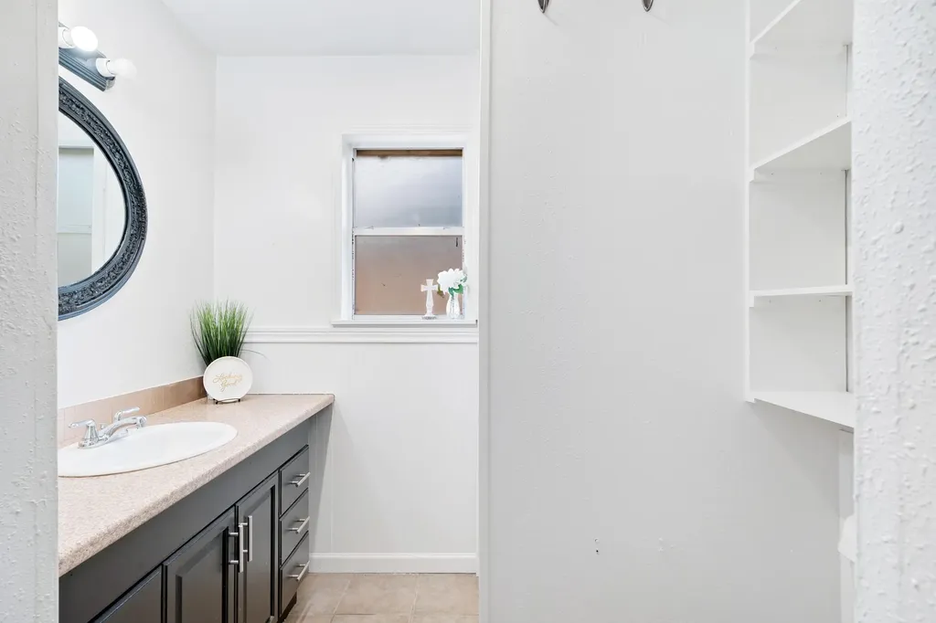 3545 W Houston Street Paris TX 75460