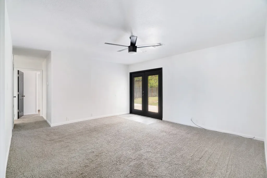 3545 W Houston Street Paris TX 75460