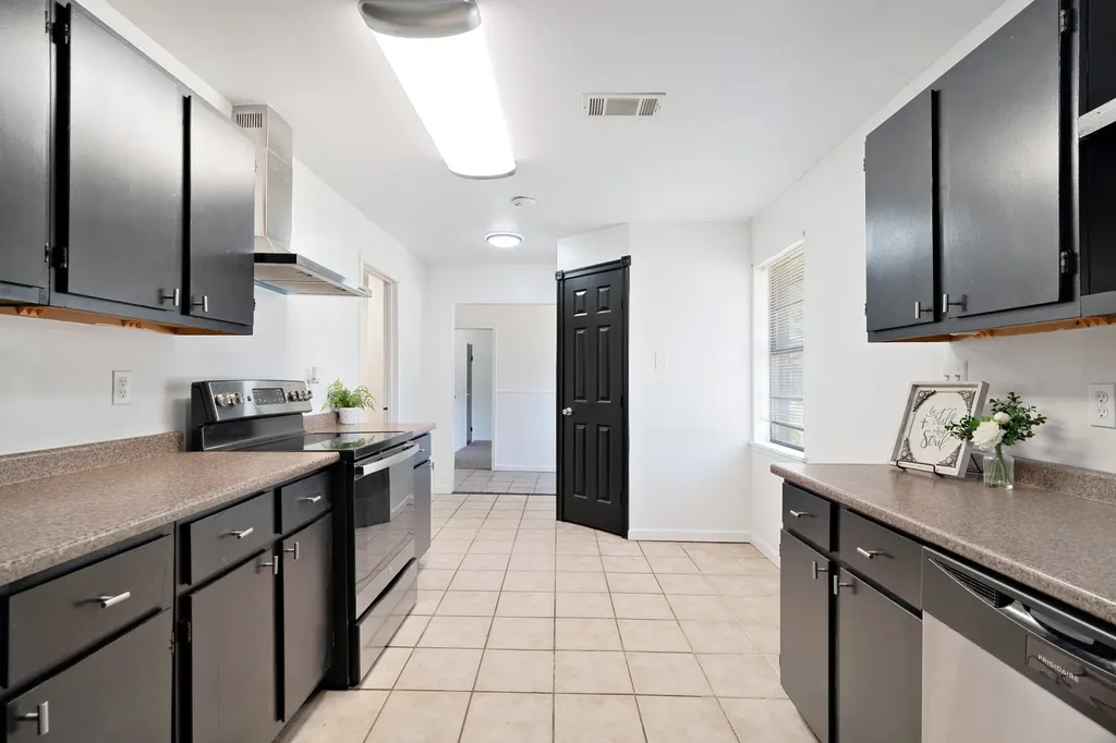 3545 W Houston Street Paris TX 75460