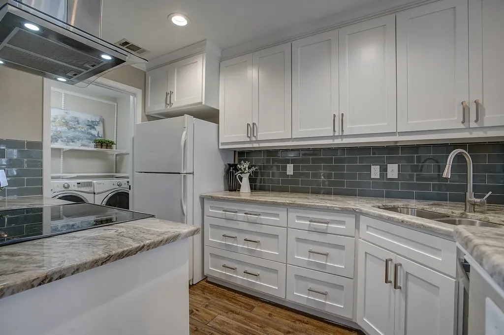 13108 Burninglog Lane Dallas TX 75243