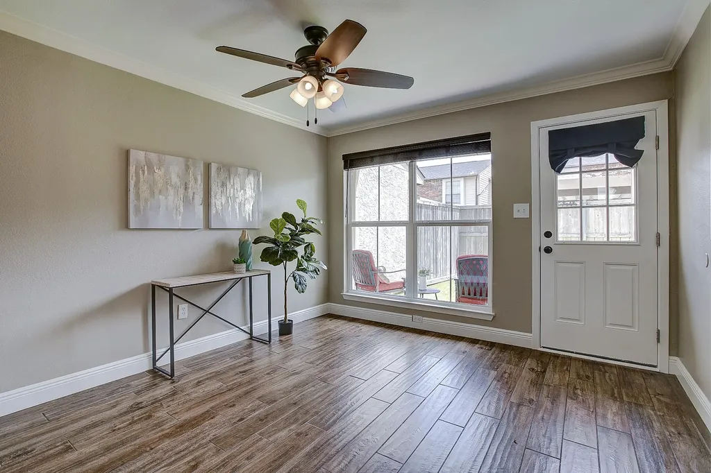 13108 Burninglog Lane Dallas TX 75243