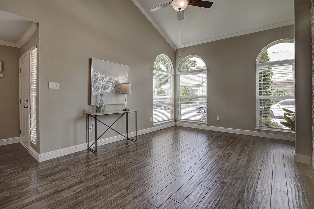 13108 Burninglog Lane Dallas TX 75243