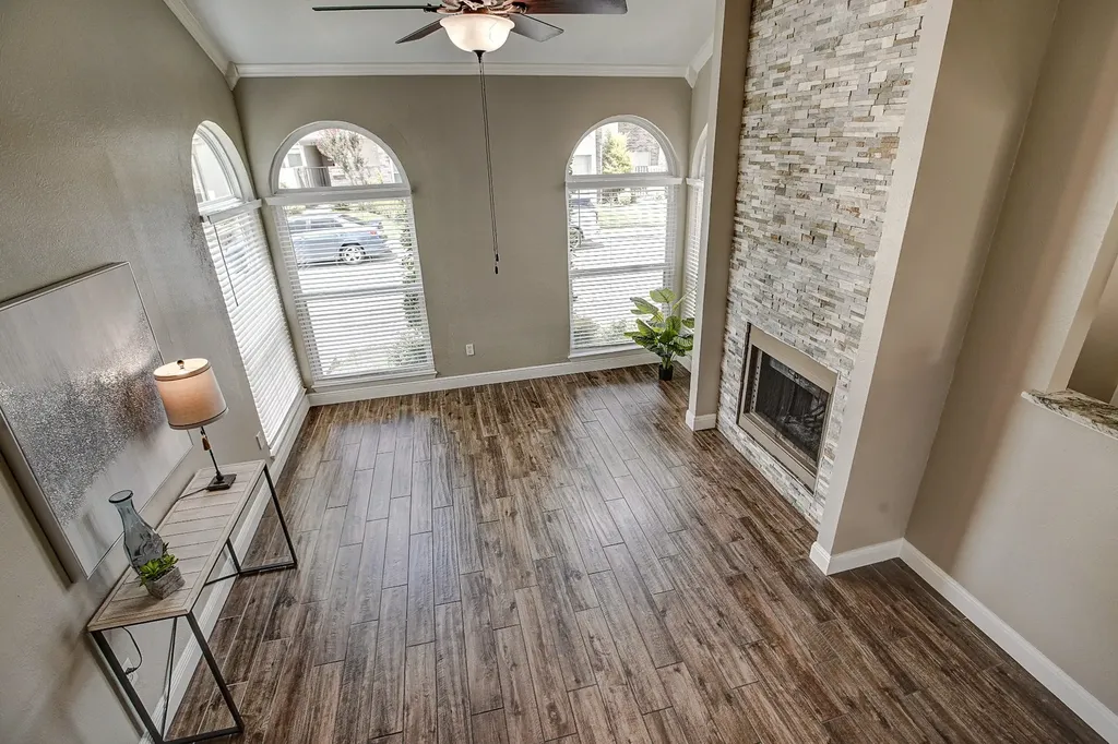 13108 Burninglog Lane Dallas TX 75243