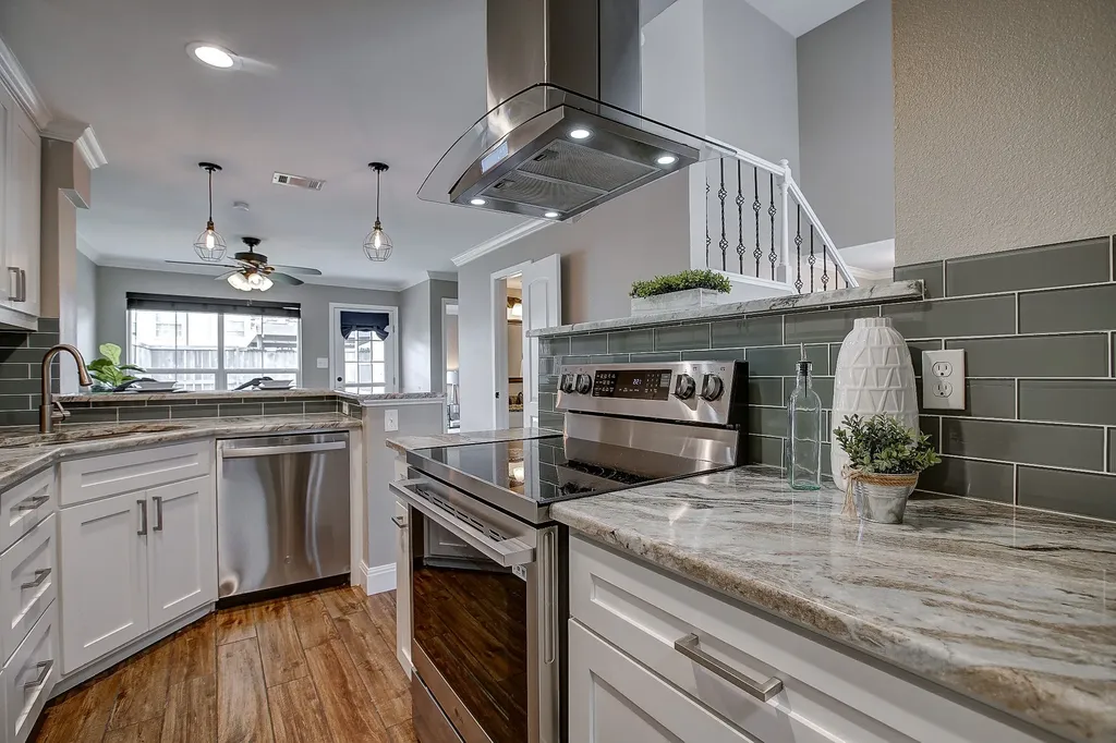 13108 Burninglog Lane Dallas TX 75243