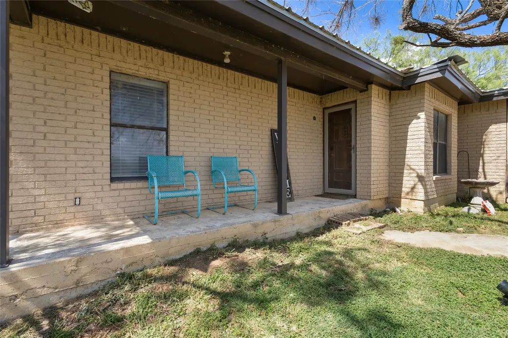 1600 County Road 334 Gouldbusk TX 76845