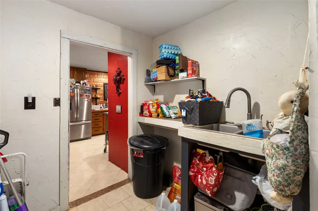 1600 County Road 334 Gouldbusk TX 76845