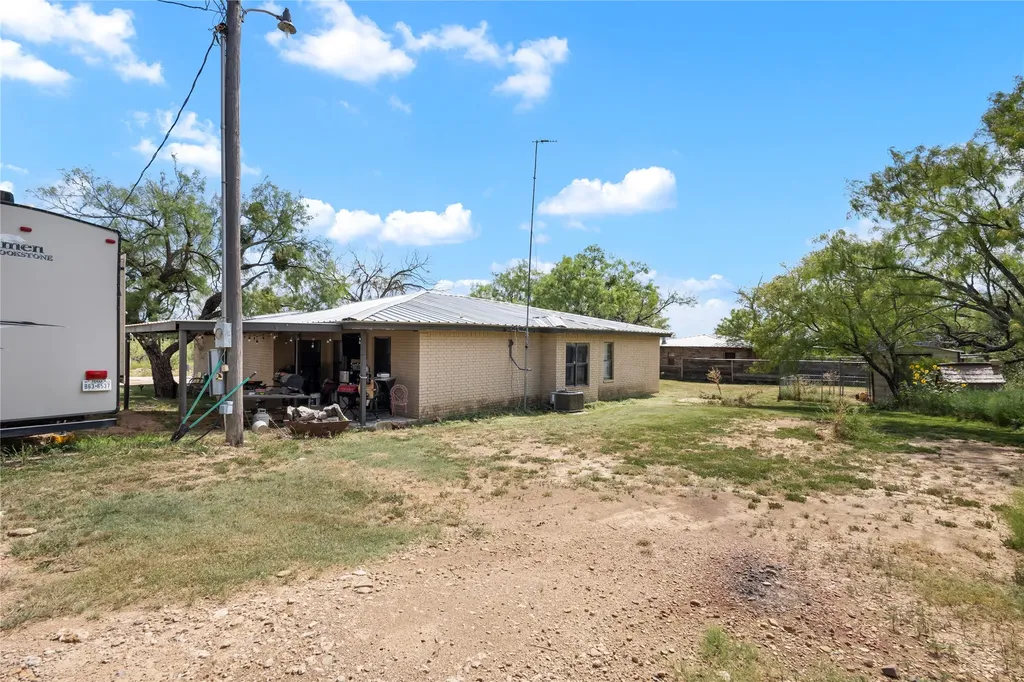 1600 County Road 334 Gouldbusk TX 76845
