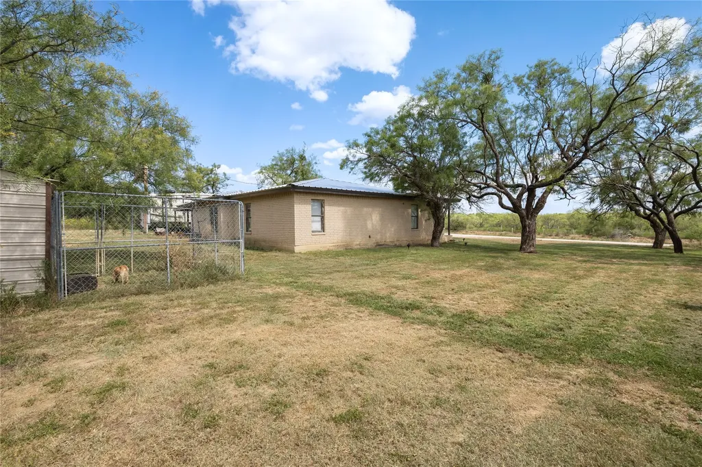 1600 County Road 334 Gouldbusk TX 76845