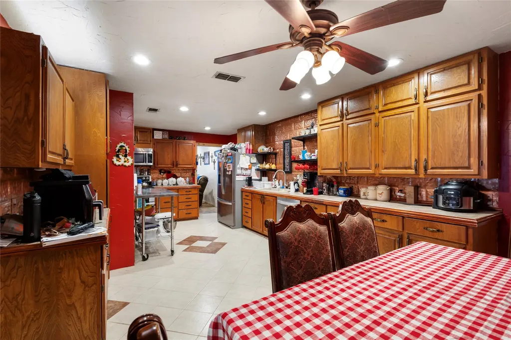 1600 County Road 334 Gouldbusk TX 76845