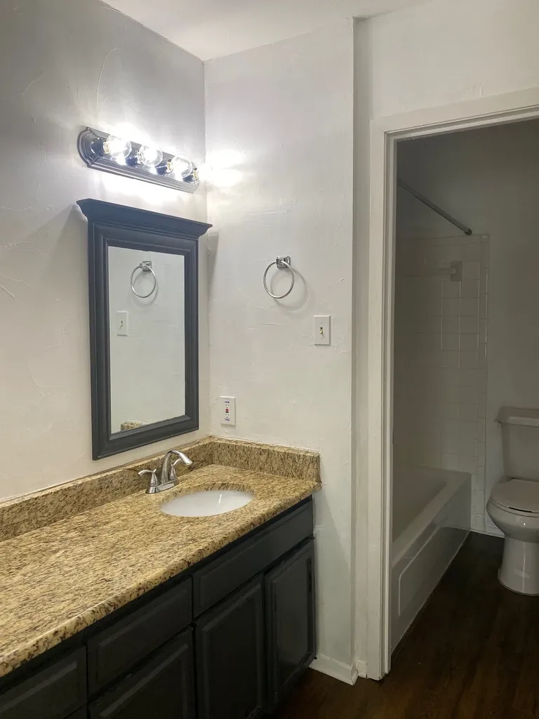 13652 Flagstone Lane Dallas TX 75240