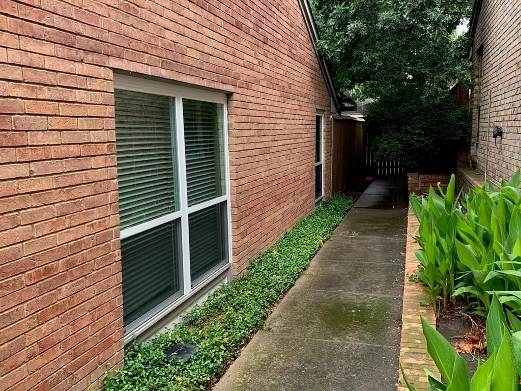 13652 Flagstone Lane Dallas TX 75240