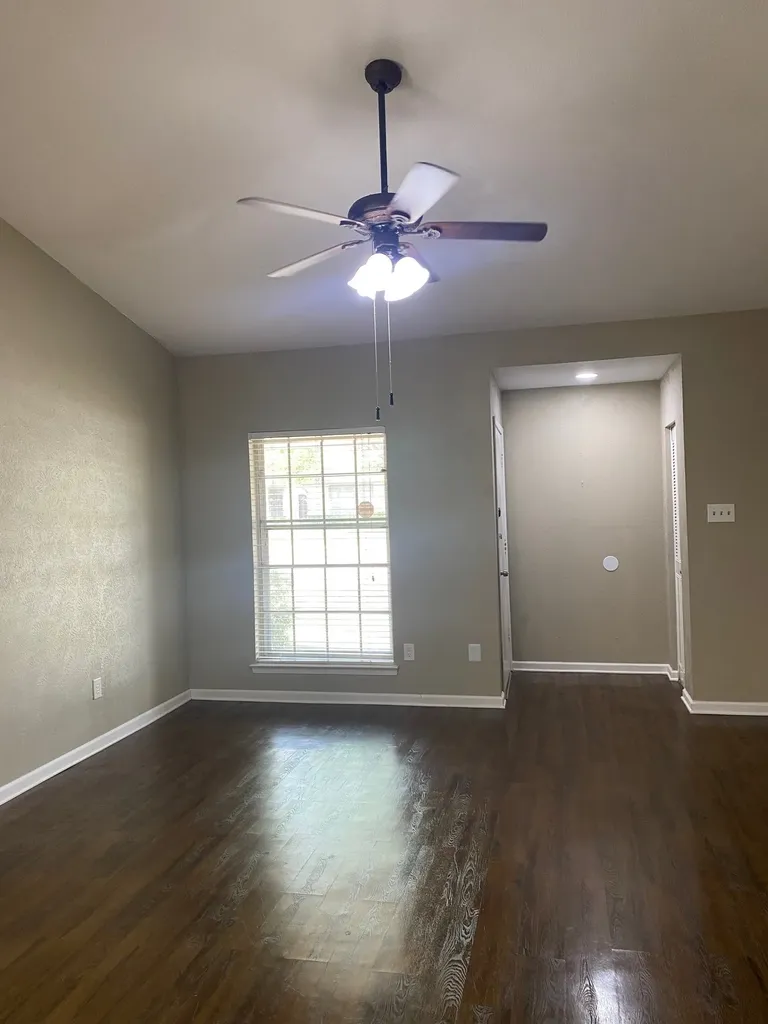 13652 Flagstone Lane Dallas TX 75240