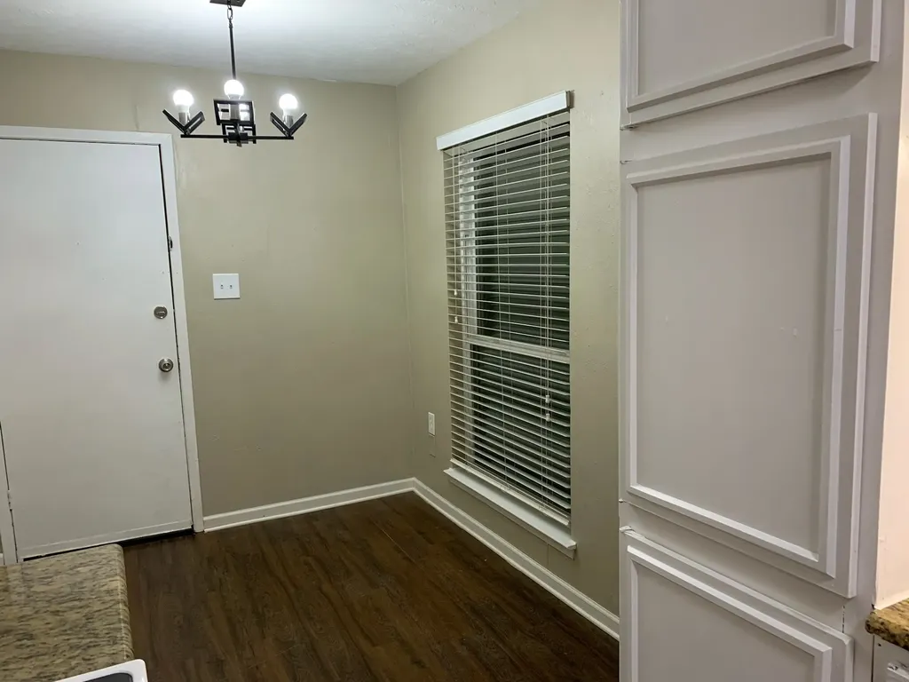 13652 Flagstone Lane Dallas TX 75240