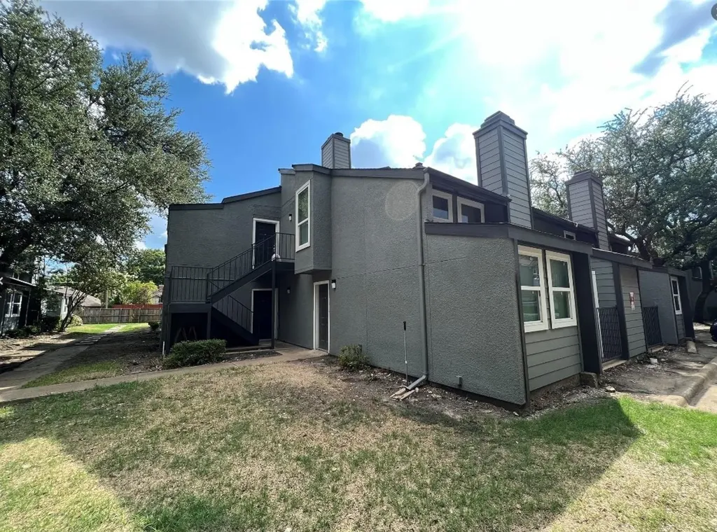 9696 Walnut Street Dallas TX 75243
