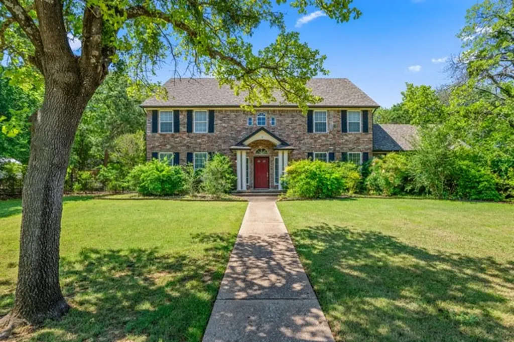 150 Creekside Drive Double Oak TX 75077