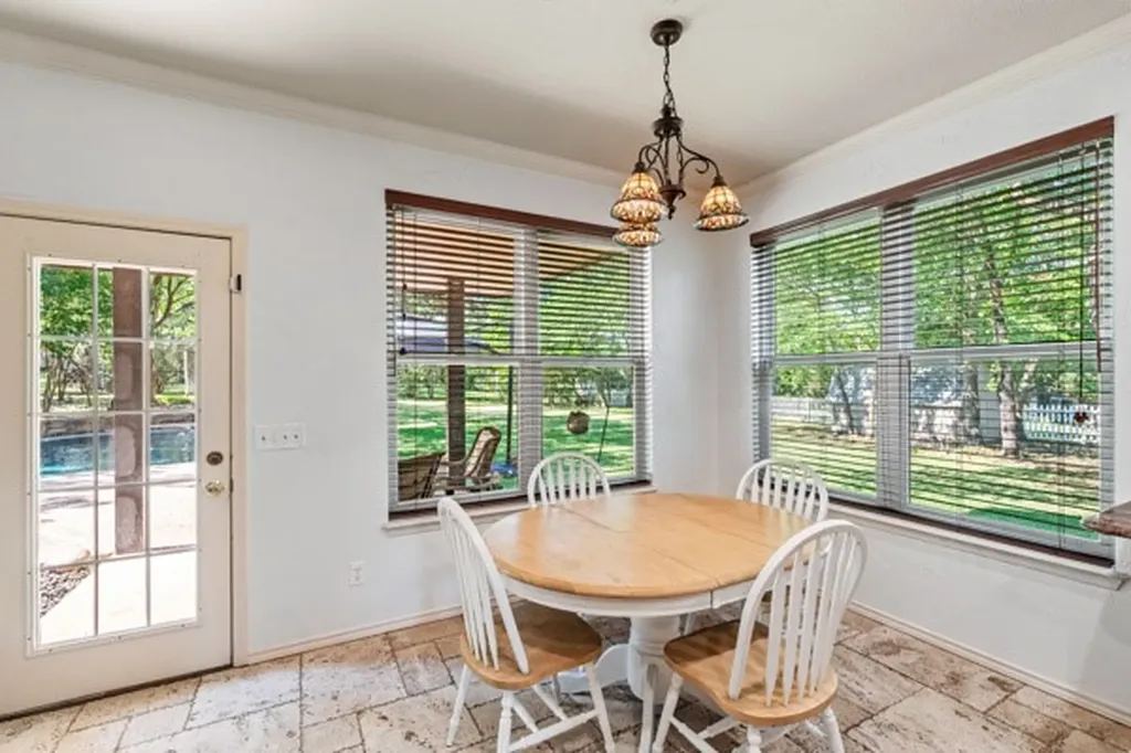 150 Creekside Drive Double Oak TX 75077