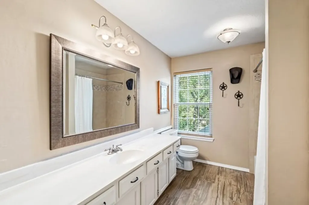 150 Creekside Drive Double Oak TX 75077