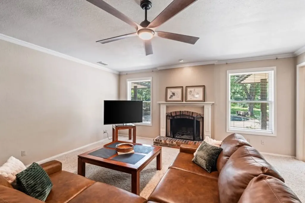 150 Creekside Drive Double Oak TX 75077