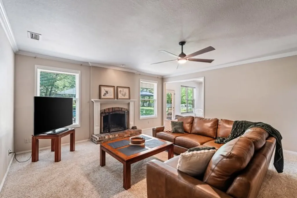 150 Creekside Drive Double Oak TX 75077
