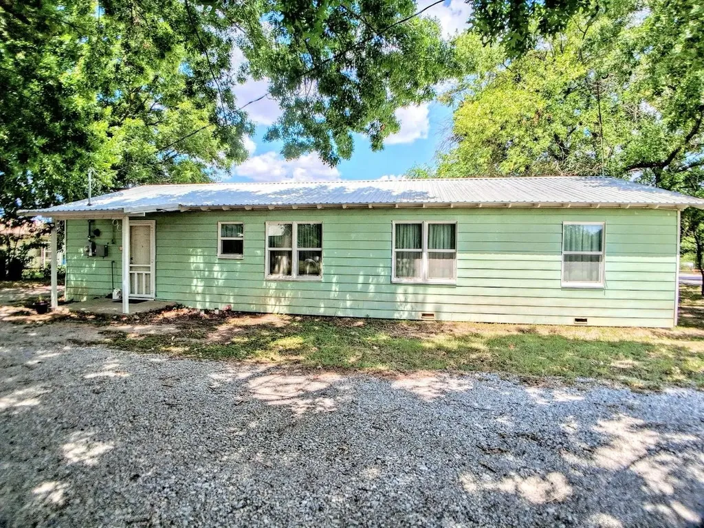 1901 Chico Highway Bridgeport TX 76426