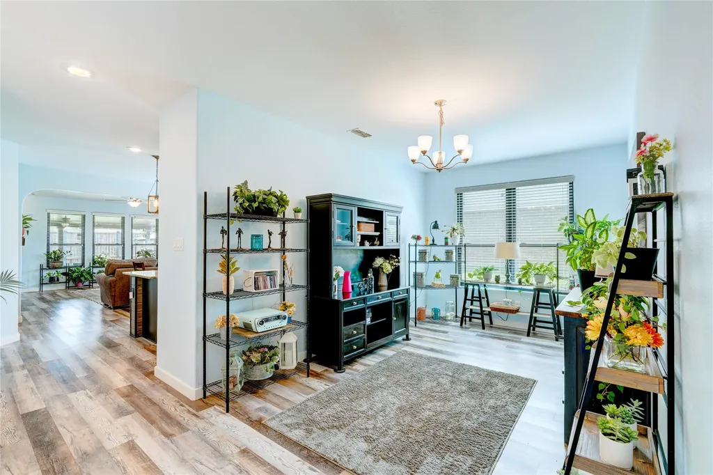 1201 Meadowlakes Azle TX 76020