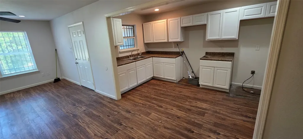 3222 Sunnyvale Street Dallas TX 75216