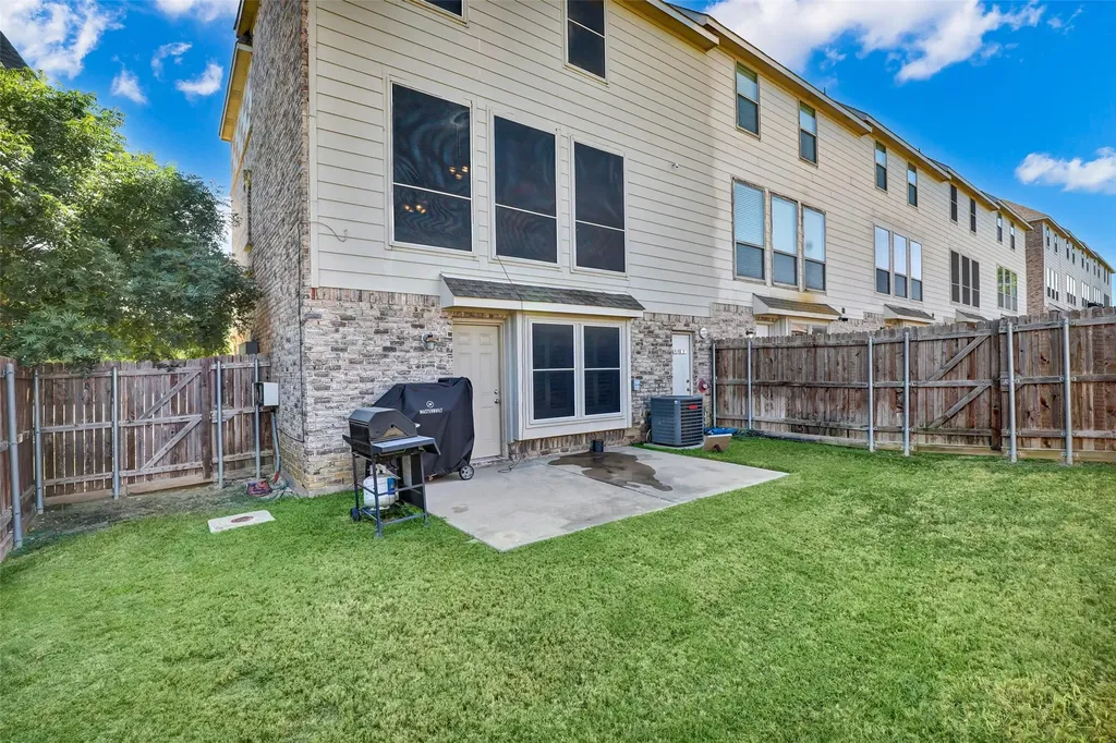 2700 Club Ridge Drive Lewisville TX 75067