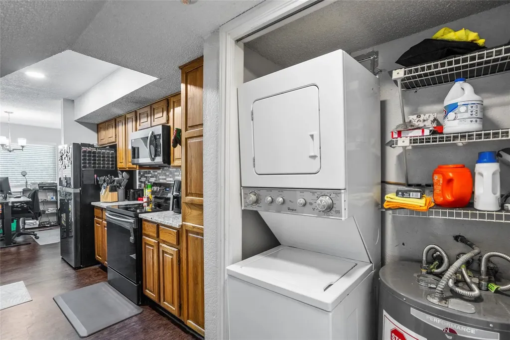 2314 Bamboo Drive Arlington TX 76006