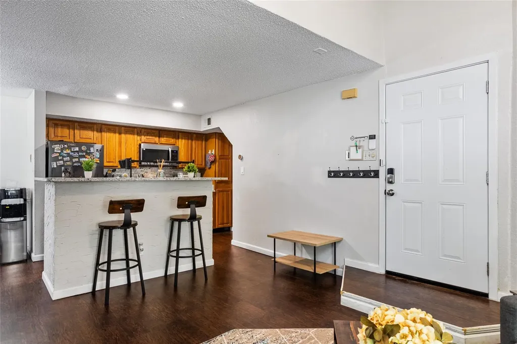 2314 Bamboo Drive Arlington TX 76006