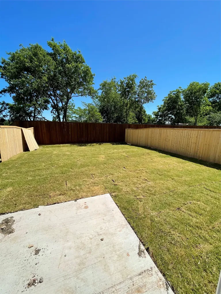 2737 Ginger Court Sherman TX 75092