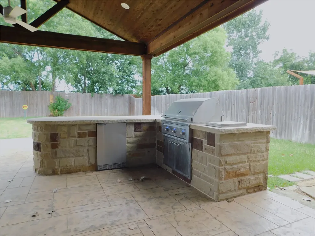 2401 Windhaven Drive Denton TX 76210