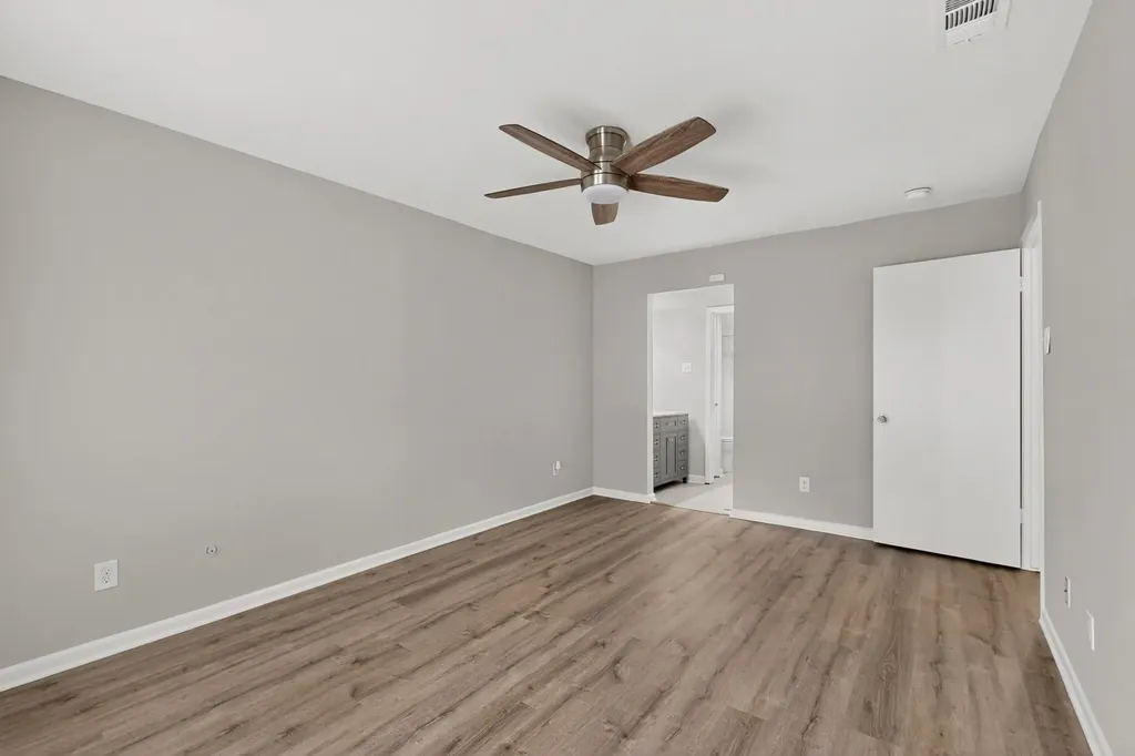 13786 Brookgreen Circle Dallas TX 75240