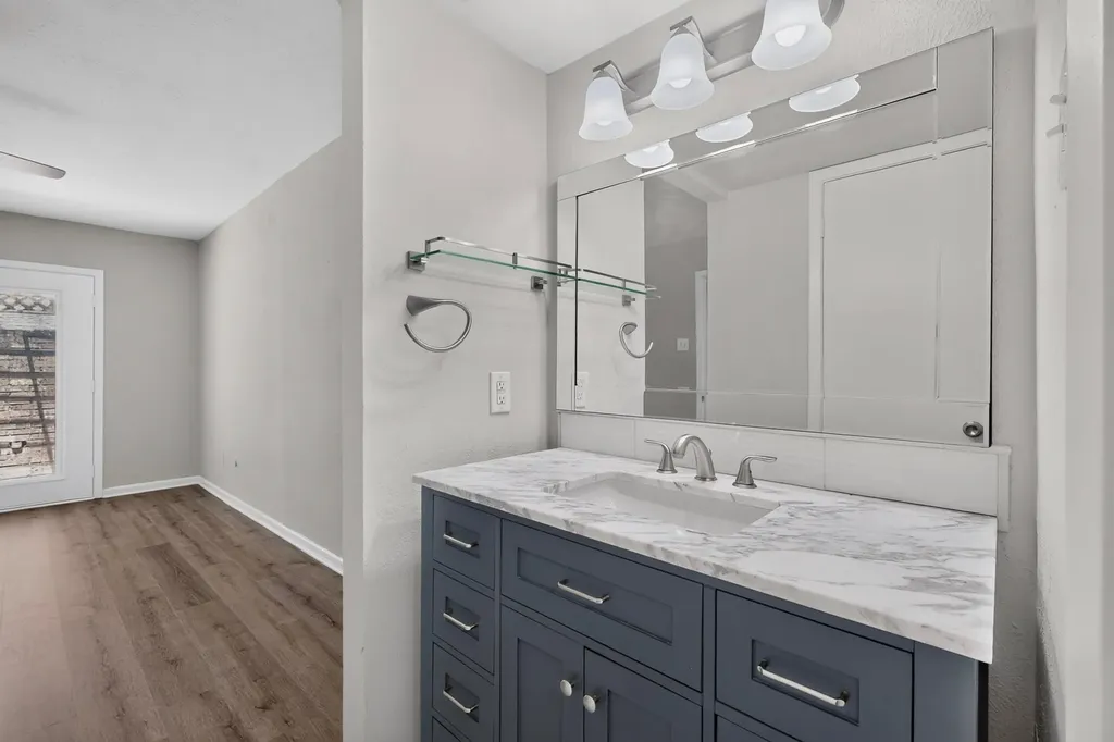 13786 Brookgreen Circle Dallas TX 75240