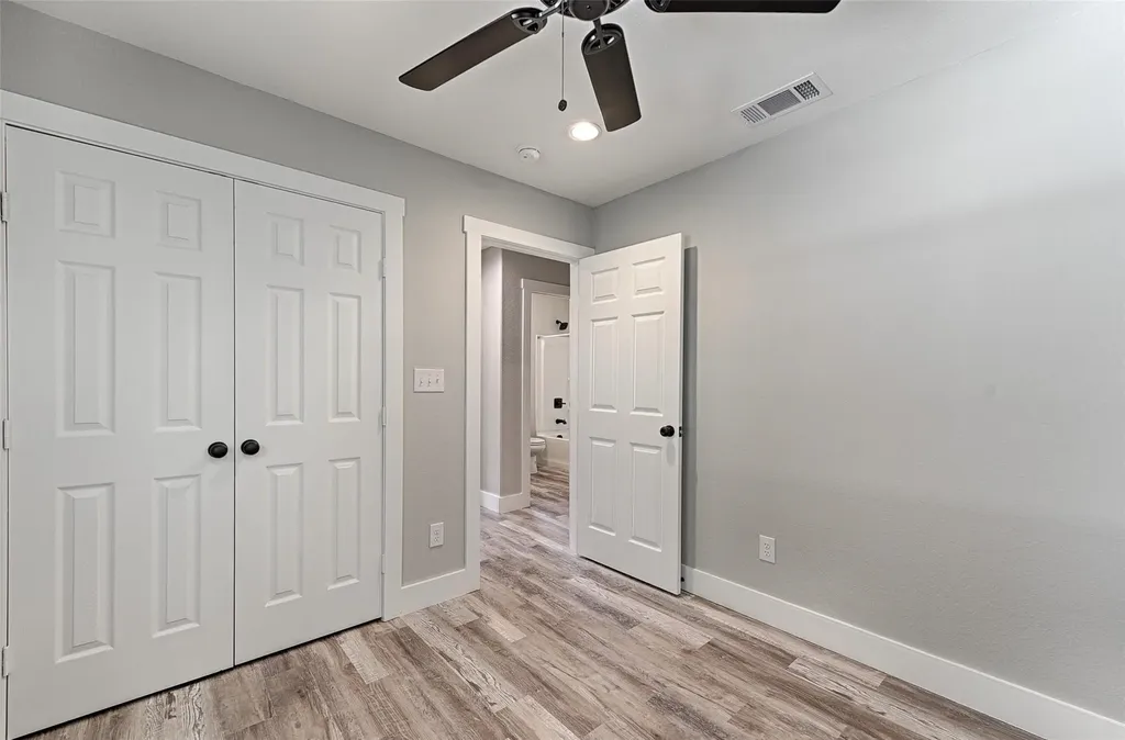 208-212 E Cherry Street Sherman TX 75090