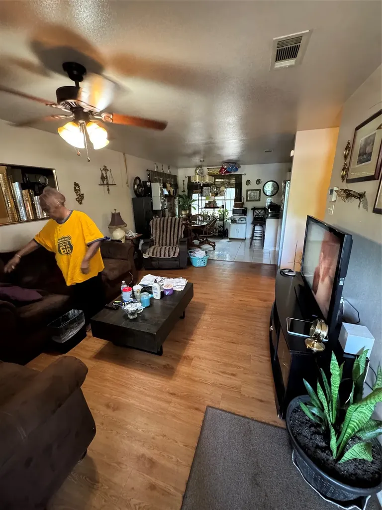 1115 West End Street Terrell TX 75160
