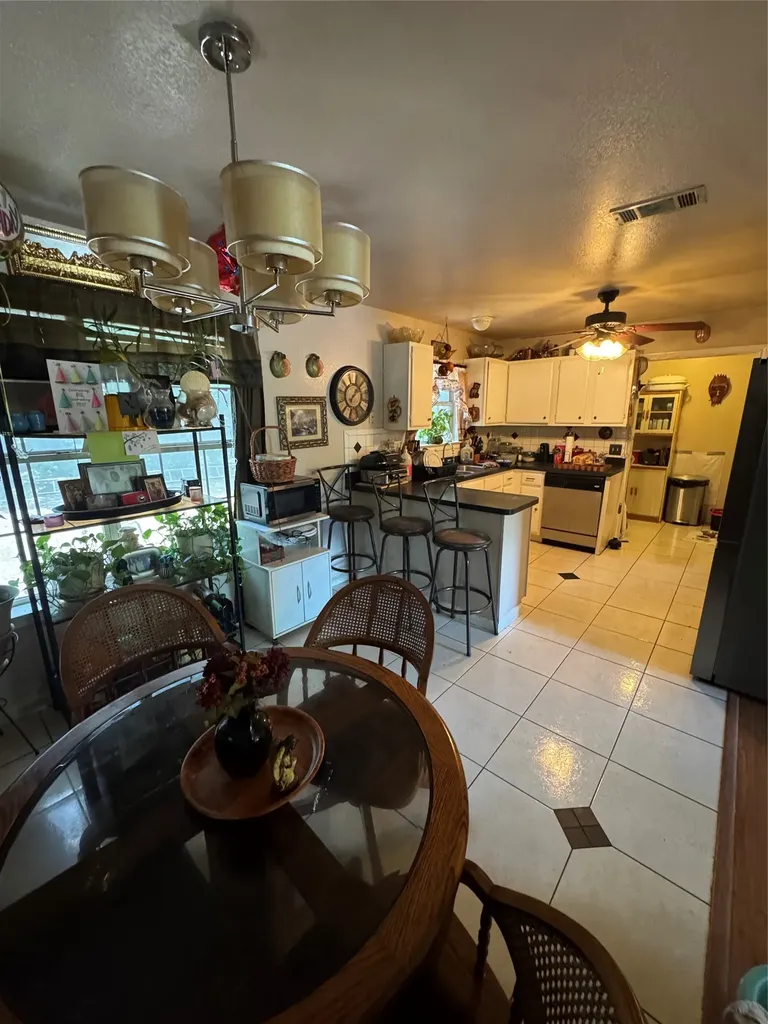 1115 West End Street Terrell TX 75160