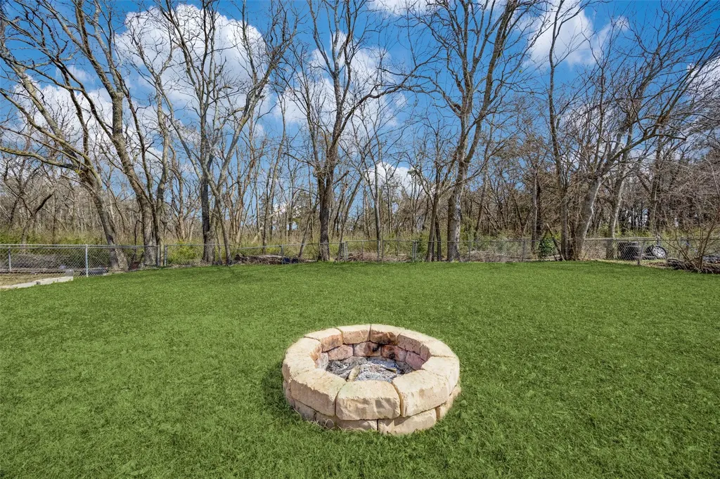 2117 N Duke Drive Sherman TX 75090