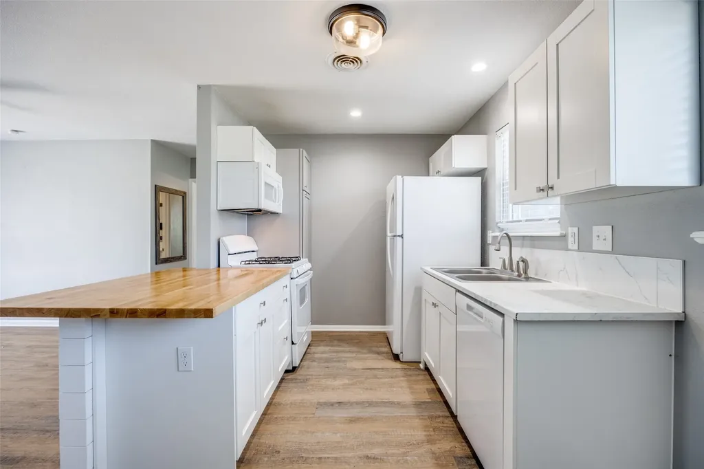 2117 N Duke Drive Sherman TX 75090