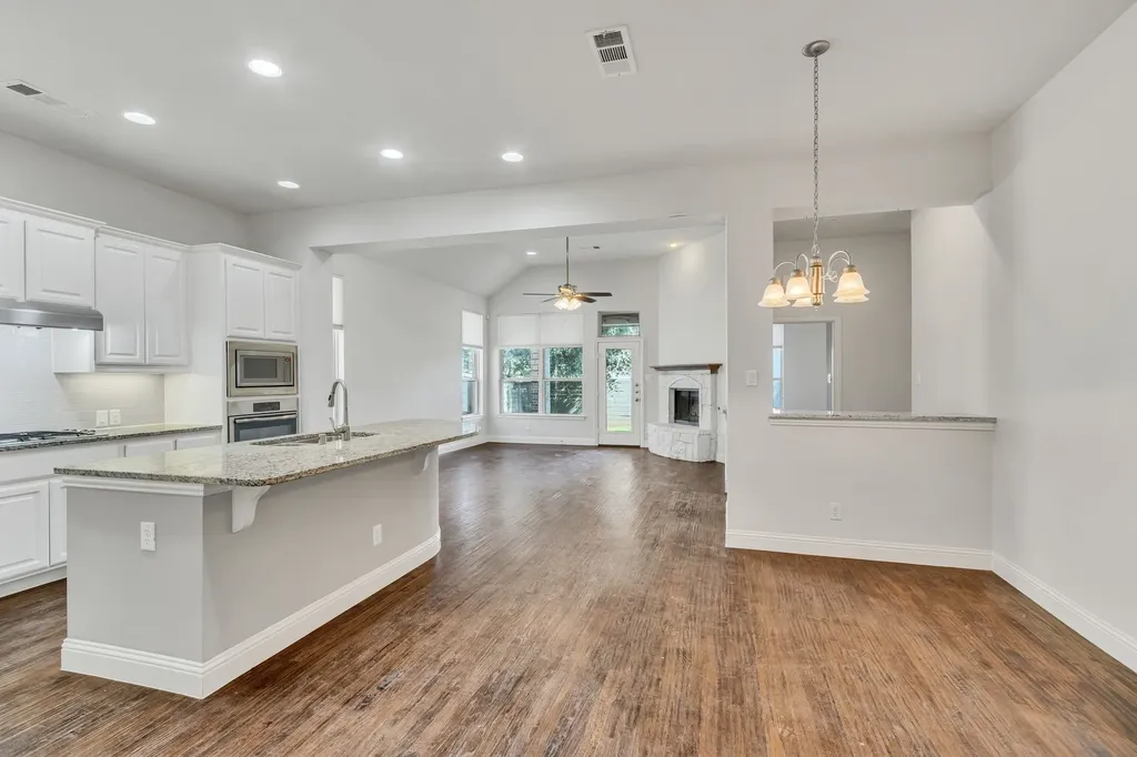 120 Lilypad Bend Argyle TX 76226