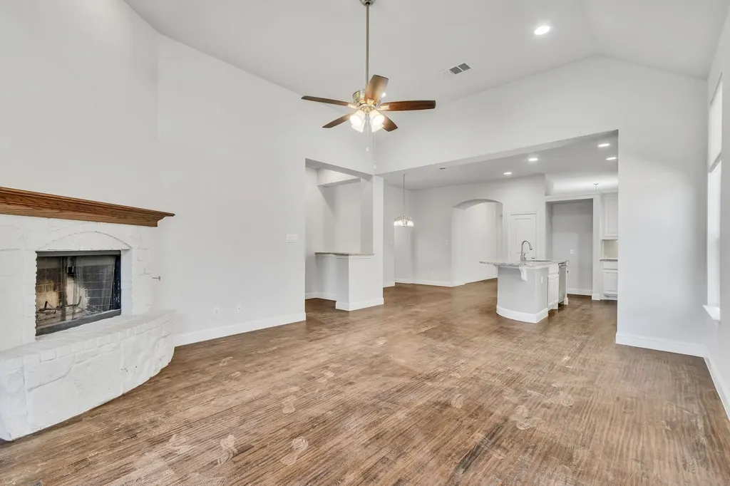 120 Lilypad Bend Argyle TX 76226