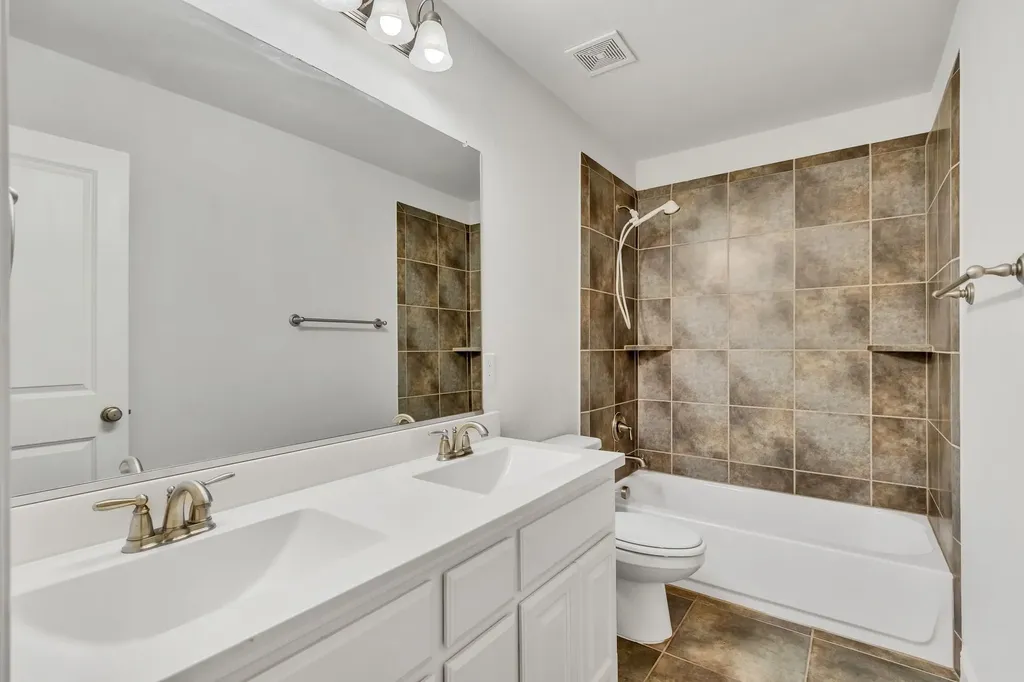 120 Lilypad Bend Argyle TX 76226