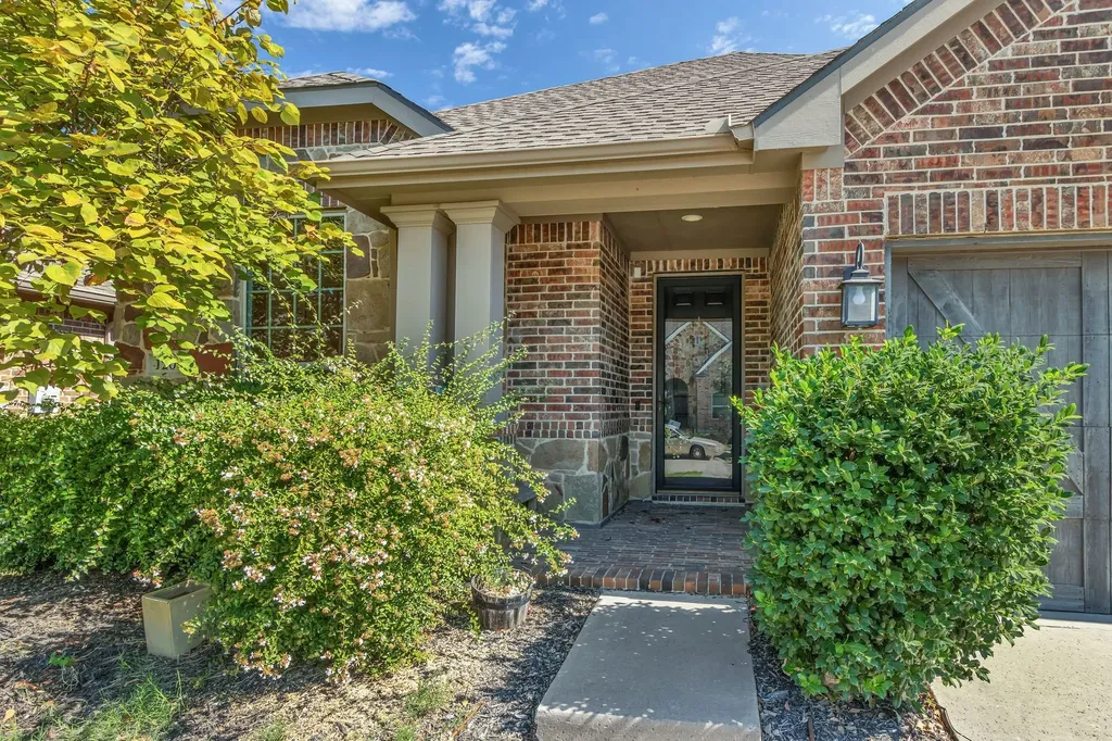 120 Lilypad Bend Argyle TX 76226