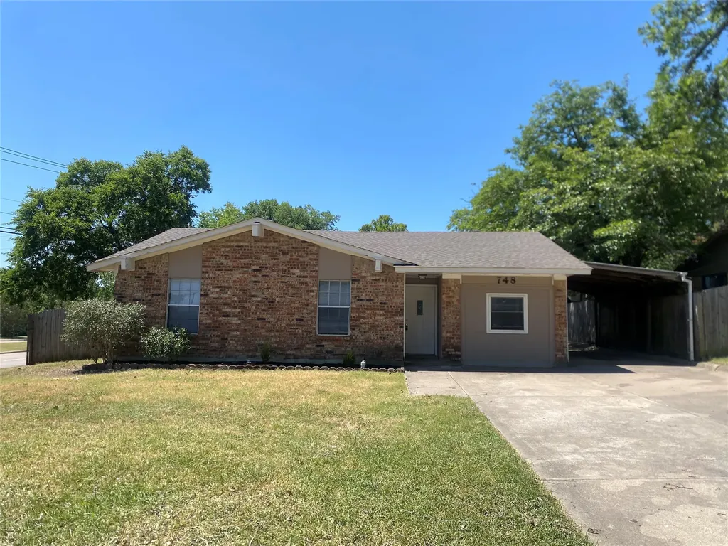 748 Chalk Hill Lane Desoto TX 75115