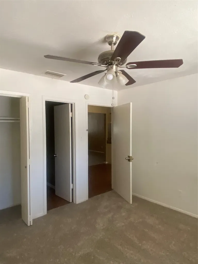 748 Chalk Hill Lane Desoto TX 75115