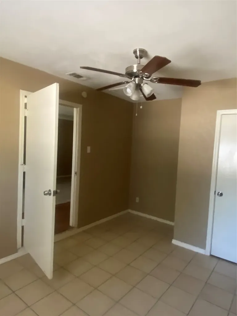 748 Chalk Hill Lane Desoto TX 75115