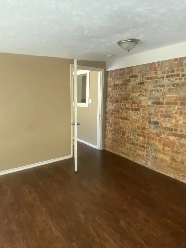 748 Chalk Hill Lane Desoto TX 75115