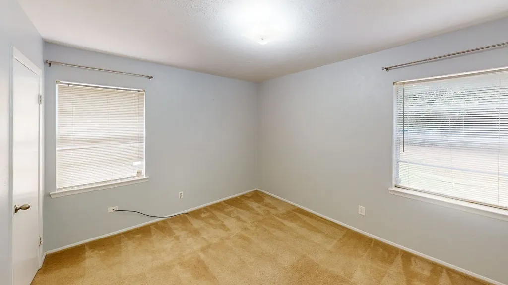 1505 Montclair Street Arlington TX 76015