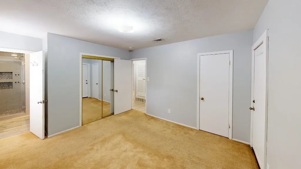 1505 Montclair Street Arlington TX 76015