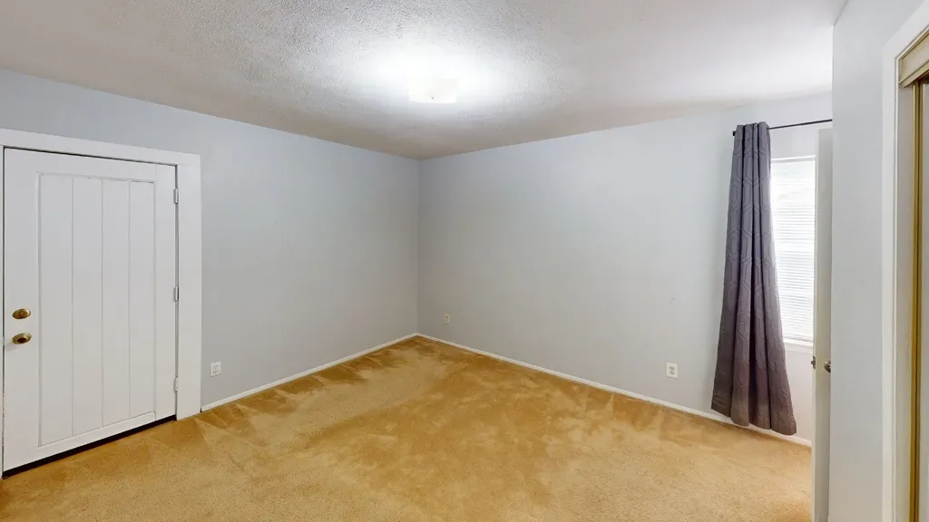 1505 Montclair Street Arlington TX 76015